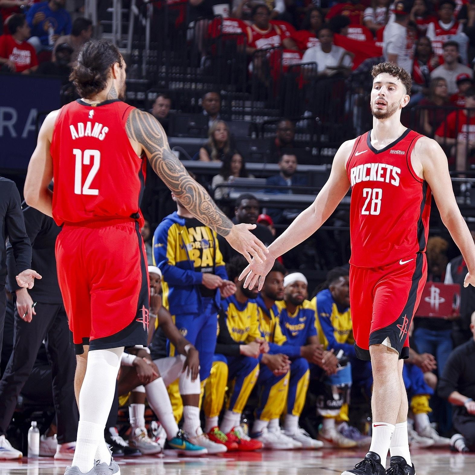 9体育包含休斯敦火箭迎NBA总决赛关键赛，今晨绝杀压哨，媒体盛赞，轮换策略成焦点的词条