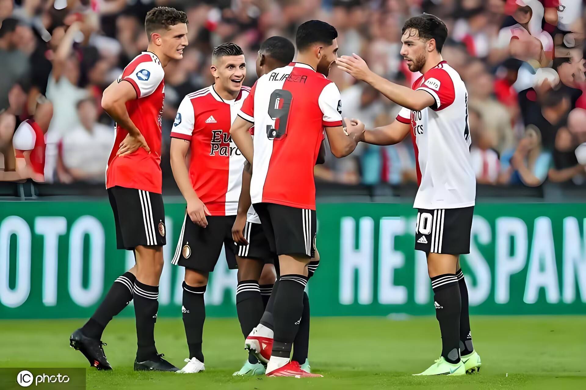 九游体育官网费耶诺德清晨伤情更新集结日拜仁慕尼黑调整名单以备荷甲，现场解说直呼：里程碑夜武汉三镇远射贴柱的简单介绍